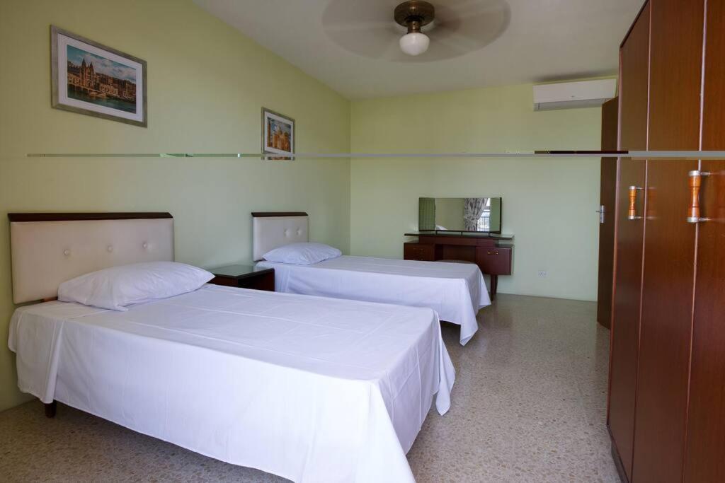 1 Bedrm Apt Seaview Balluta Bay San Ġiljan Extérieur photo